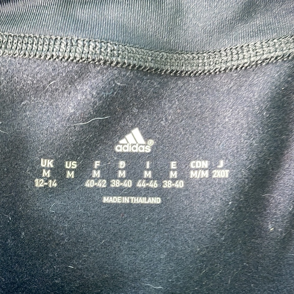 Adidas pullover. Size M. - Picture 3 of 5